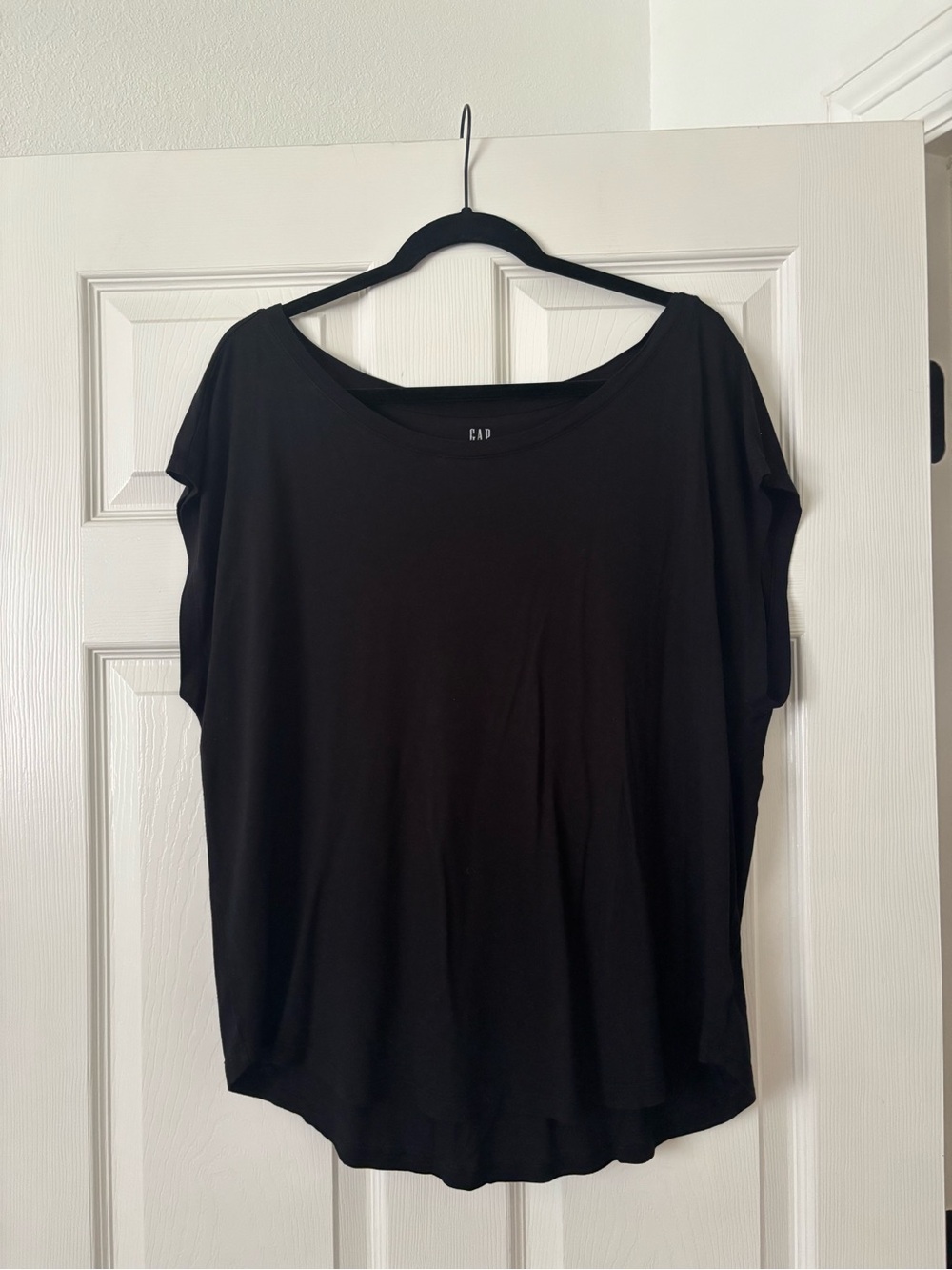GAP Black Draped Short Sleeve Scoop Neck Tee